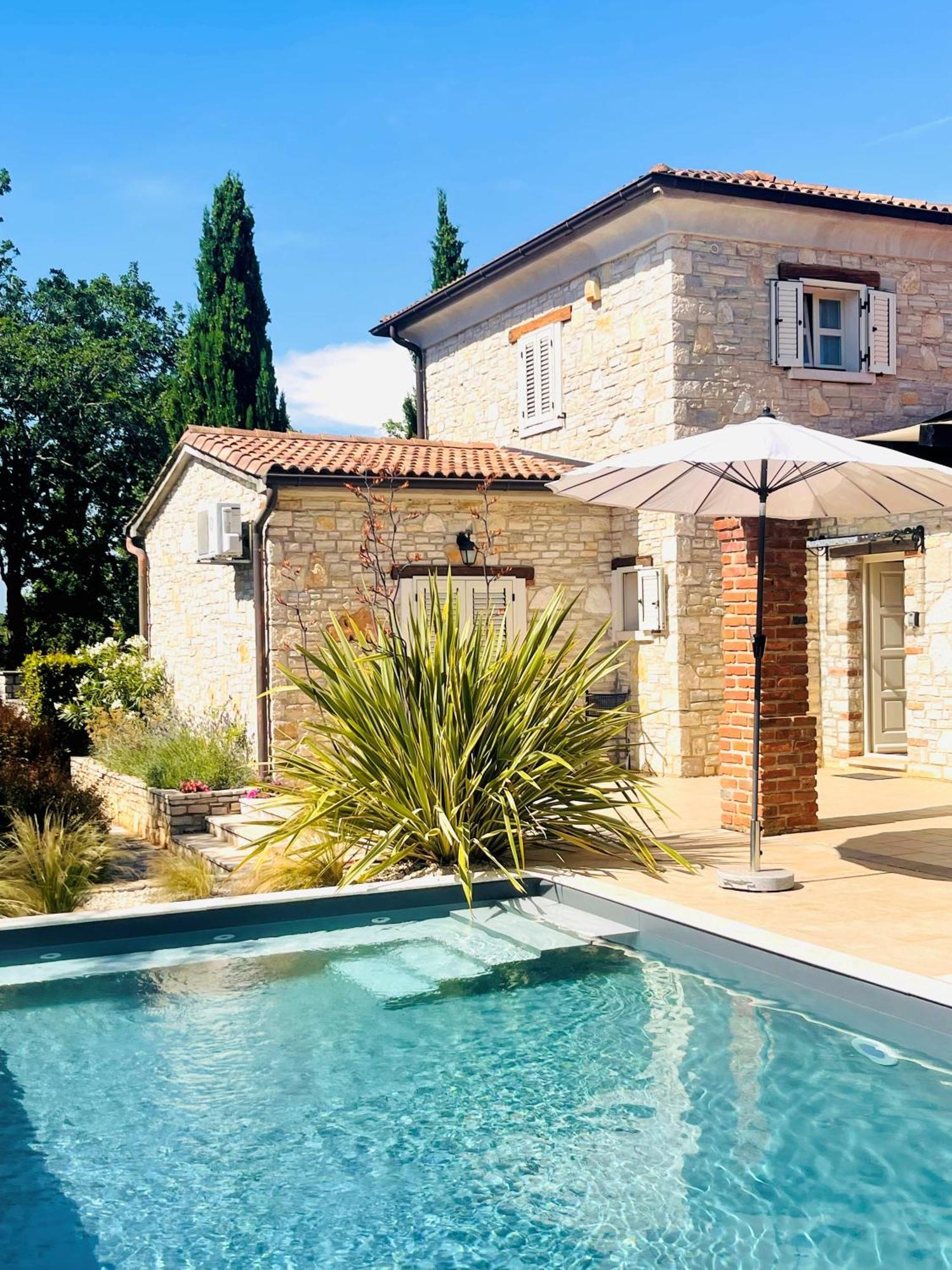 Villa Melissa - Istrisches Steinhaus Mit Pool In Guter Lage Sveti Lovreč Pazenatički Exterior foto